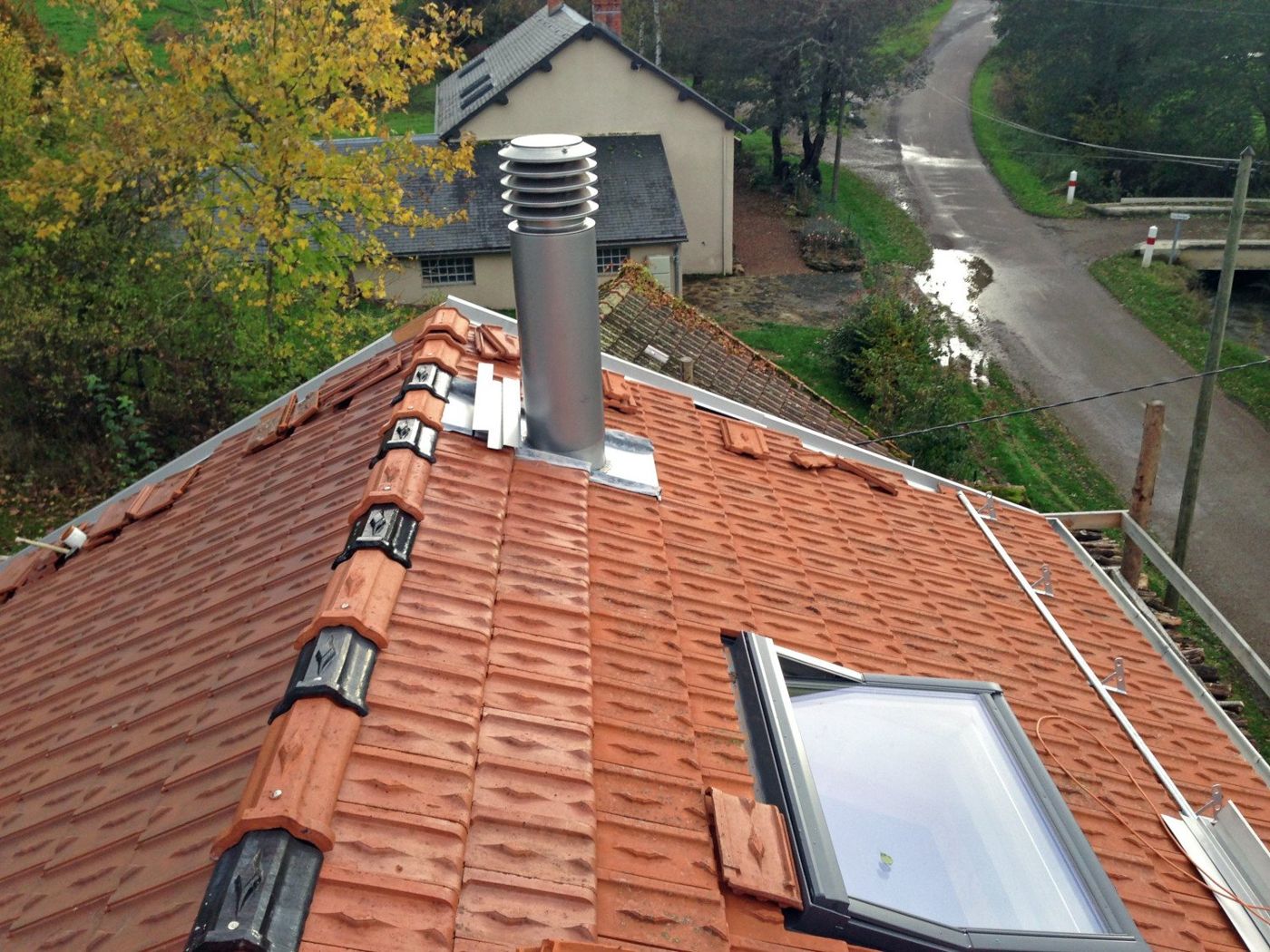 Spenglerarbeiten auf dem Dach, Bild 9 von 20